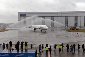 El A321LR completa con &eacute;xito su primer vuelo