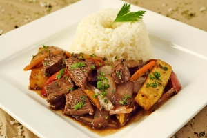 Disfruta estos deliciosos potajes de nuestra variada gastronom&iacute;a peruana