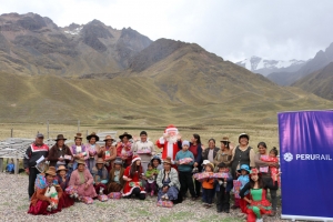 PERURAIL llev&oacute; la navidad a m&aacute;s de 4 mil 300 ni&ntilde;os de Cusco, Arequipa y Puno (FOTOS)