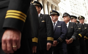 EasyJet contratar&aacute; en junio 450 nuevos pilotos