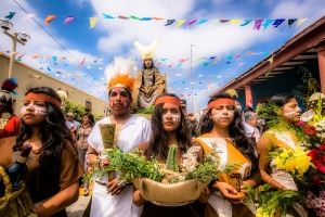 Magdalena de Cao recibe con fiesta el cuarto Coloquio de arqueolog&iacute;a