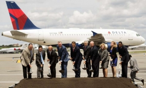 Delta inicia la construcci&oacute;n de sus nuevas instalaciones en el aeropuerto LaGuardia
