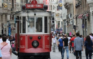 Turqu&iacute;a endurece restricciones por el Covid, pero no las aplica a los turistas