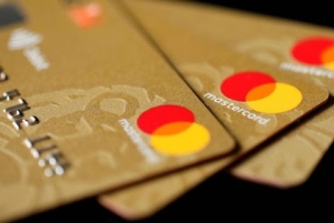 Guardar los datos de la tarjeta: 4 consejos clave para una experiencia de compra online m&aacute;s c&oacute;moda y r&aacute;pida